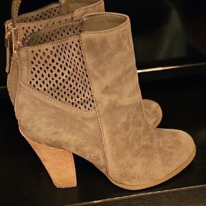 Stylish Taupe Ankle Boots Size 10